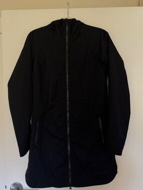 Black lululemon rain jacket - long